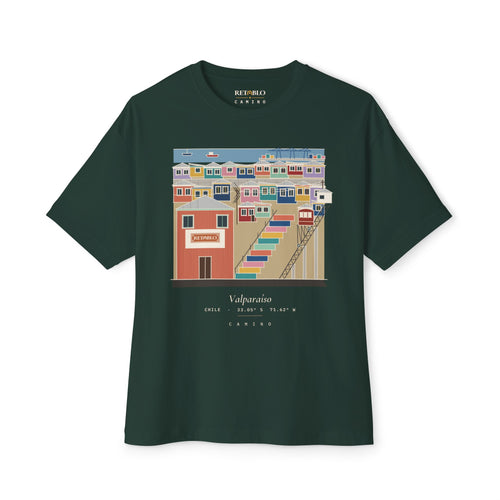 Valparaíso Camino tee in Forest, featuring an illustration of colorful hillside houses, a painted stairway and a funicular. By RETABLO.